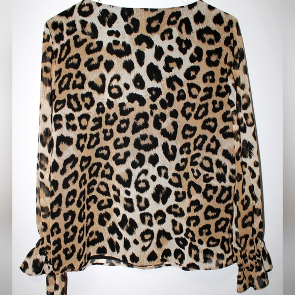 Leopard Print Banana Republic Long Sleeve Blouse Small - Picture 3 of 3
